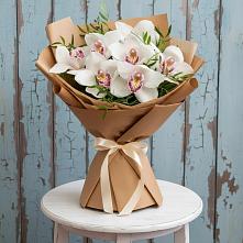 Букет цветов из:  Орхидеи и Розы #REPLACE_PRED# Важины